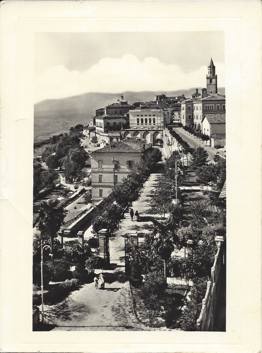 0025 CITTASANTANGELO PANORAMA DALL'ALTO 1959_09_19 FRONTE